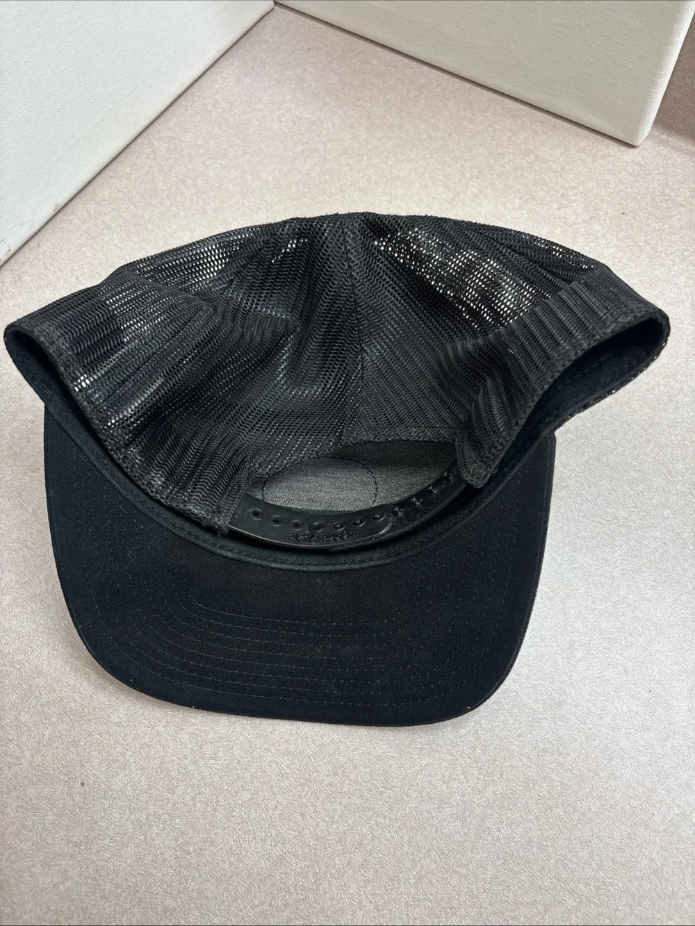 FORWARD OBSERVATIONS GROUP ALL BLACK TRUCKER ‘F' LOGO HAT CAP FOG ADJUSTABLE